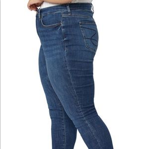 Seven7 Metro Skinny - Ultra Skinny High Rise Jeans